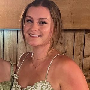 Meet your Posher, Sophia